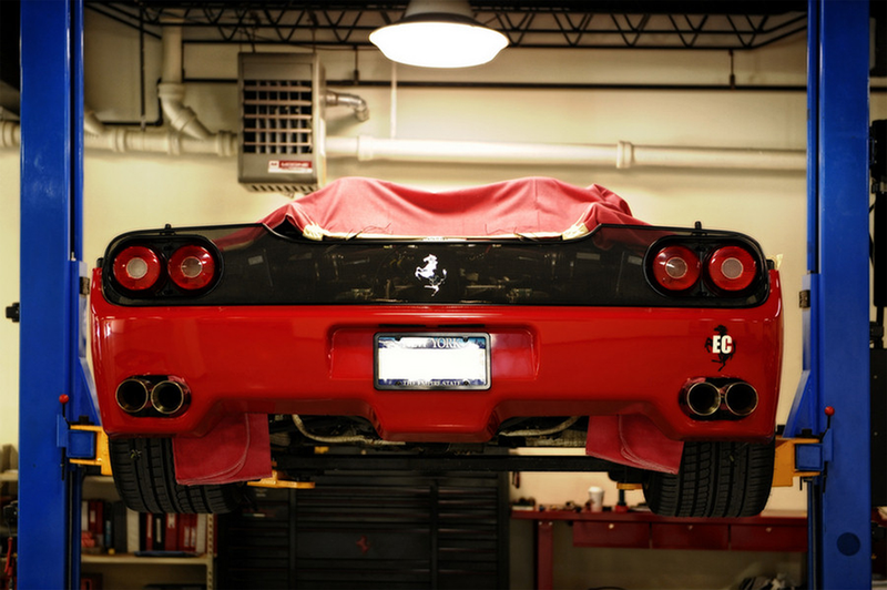 Illustration for article titled Ferrari F50: Supercar Teardown